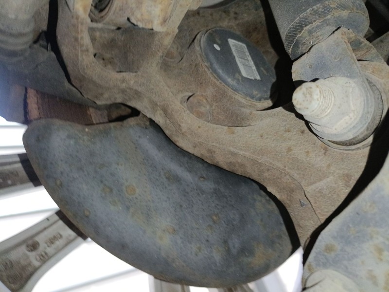 Recambio de mangueta trasera izquierda para kia cee´d (jd) 1.4 crdi 90 referencia OEM IAM   