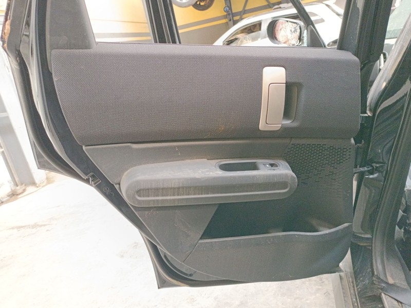 Recambio de guarnecido puerta trasera izquierda para mini mini countryman c u25 referencia OEM IAM   