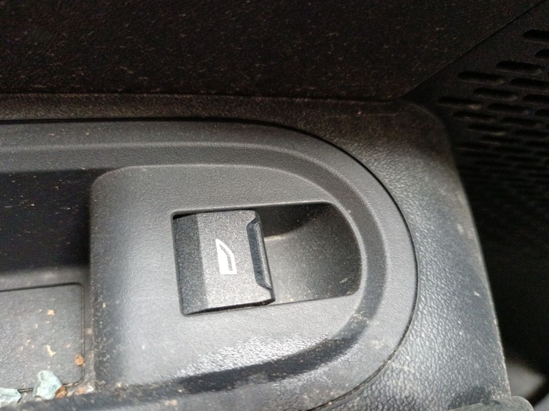 Recambio de mando elevalunas trasero izquierdo para mini mini countryman c u25 referencia OEM IAM   