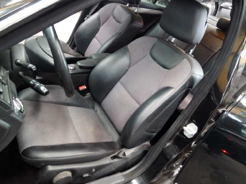 mercedes-benz clase c (w204) berlina del año 2007