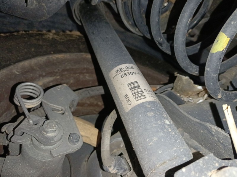 Recambio de amortiguador trasero izquierdo para hyundai i20 ii (gb, ib) 1.2 referencia OEM IAM   