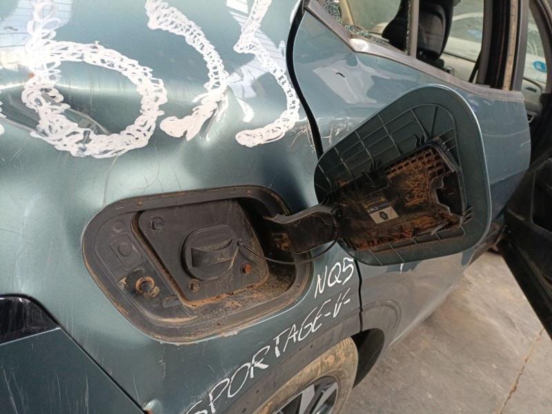 Recambio de tapa exterior combustible para kia sportage v (nq5) 1.6 t-gdi mhev awd referencia OEM IAM   