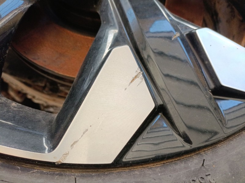 Recambio de llanta para kia sportage v (nq5) 1.6 t-gdi mhev awd referencia OEM IAM 235/50/19  