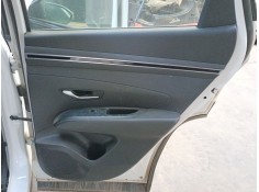 GUARNECIDO PUERTA TRASERA DERECHA 