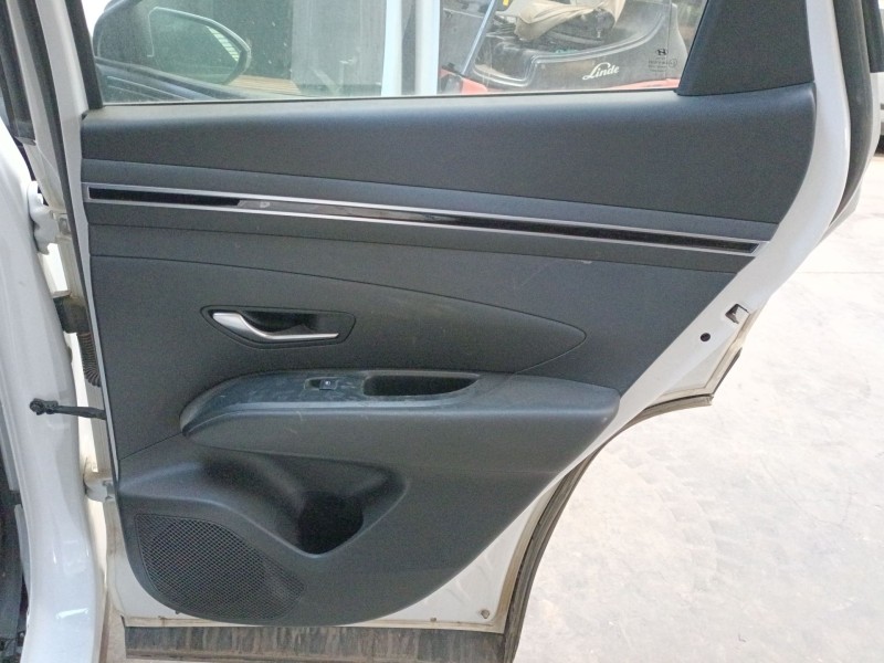 Recambio de guarnecido puerta trasera derecha para hyundai tucson (tl, tle) 1.6 crdi hybrid 48v referencia OEM IAM   