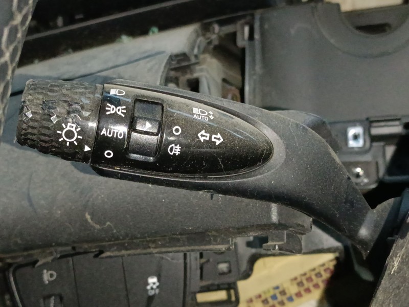 Recambio de mando intermitentes para hyundai tucson (tl, tle) 1.6 crdi hybrid 48v referencia OEM IAM   