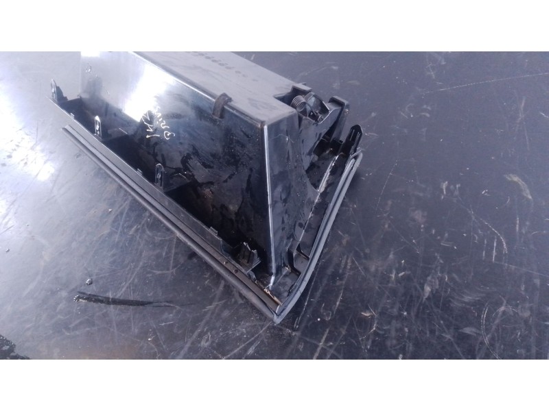 Recambio de guantera para toyota prius plus (_w4_) 1.8 hybrid (zvw40w, zvw41w) referencia OEM IAM   