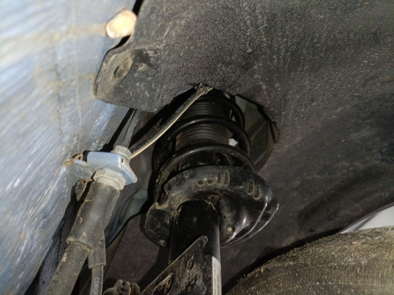 Recambio de amortiguador delantero izquierdo para volkswagen t-cross (c11, d31) 1.0 tsi referencia OEM IAM   