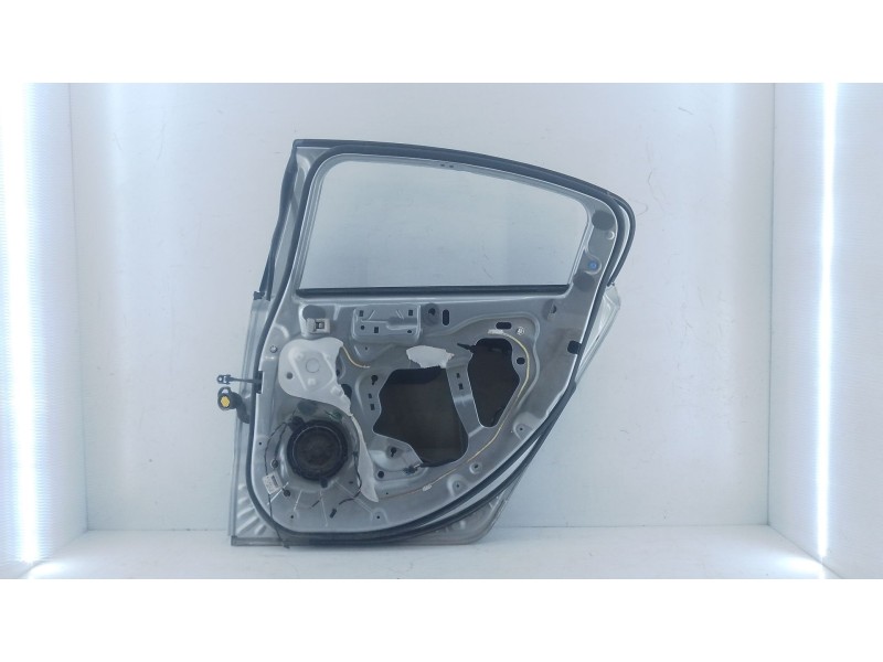 Recambio de puerta trasera derecha para peugeot 508 active referencia OEM IAM   