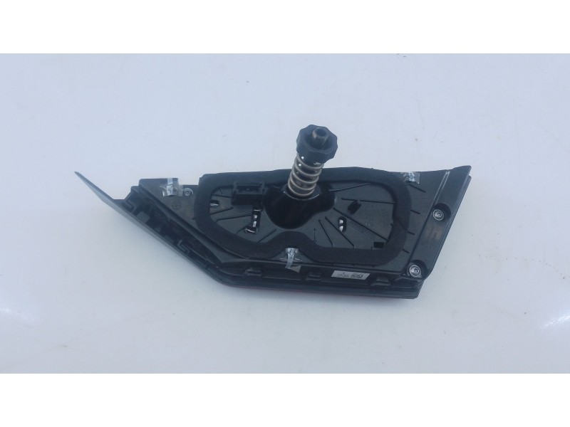 Recambio de piloto trasero izquierdo porton para bmw 1 (f40) 118 i referencia OEM IAM   