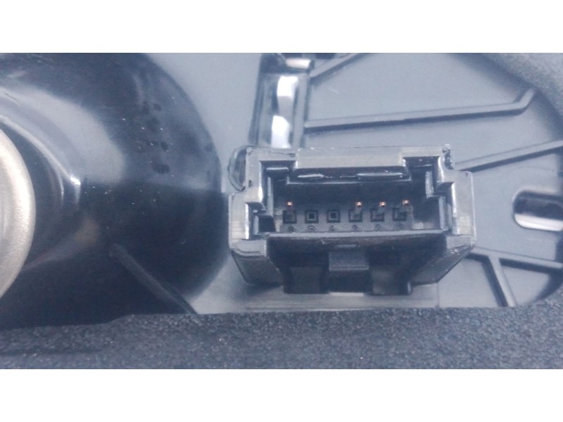 Recambio de piloto trasero izquierdo porton para bmw 1 (f40) 118 i referencia OEM IAM   