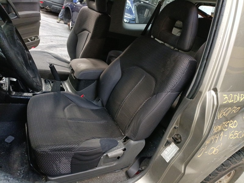 mitsubishi montero iii (v7_w, v6_w) del año 2000