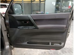 GUARNECIDO PUERTA DELANTERA DERECHA 