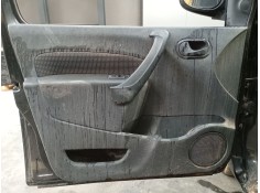 GUARNECIDO PUERTA DELANTERA IZQUIERDA 