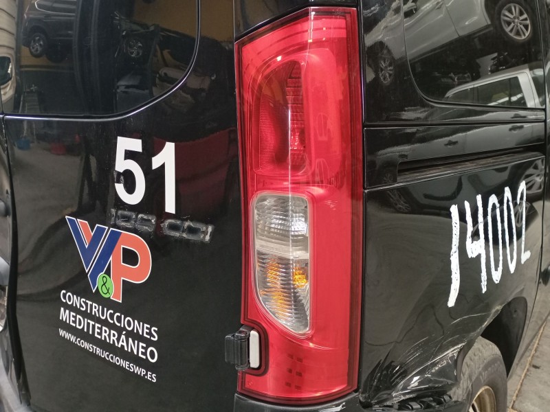 Recambio de piloto trasero derecho para mercedes-benz citan monospace (w415) 109 cdi (415.703) referencia OEM IAM   