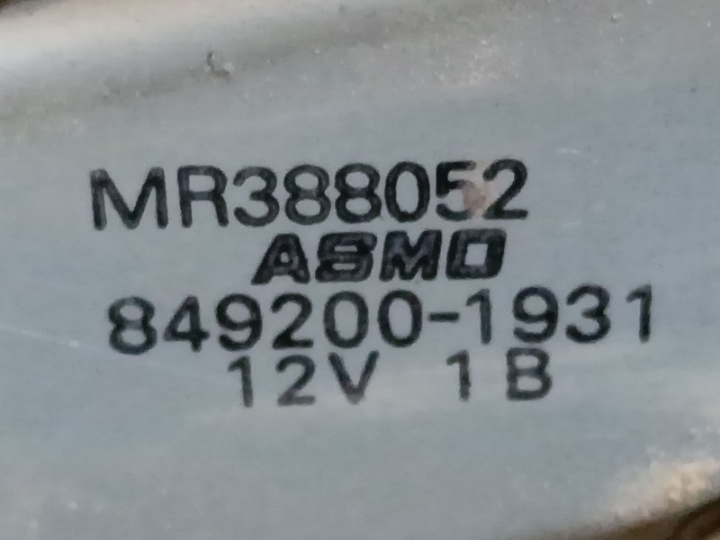 Recambio de motor limpia trasero para mitsubishi montero iii (v7_w, v6_w) 3.2 di-d (v68w, v78w) referencia OEM IAM MR388052 8492