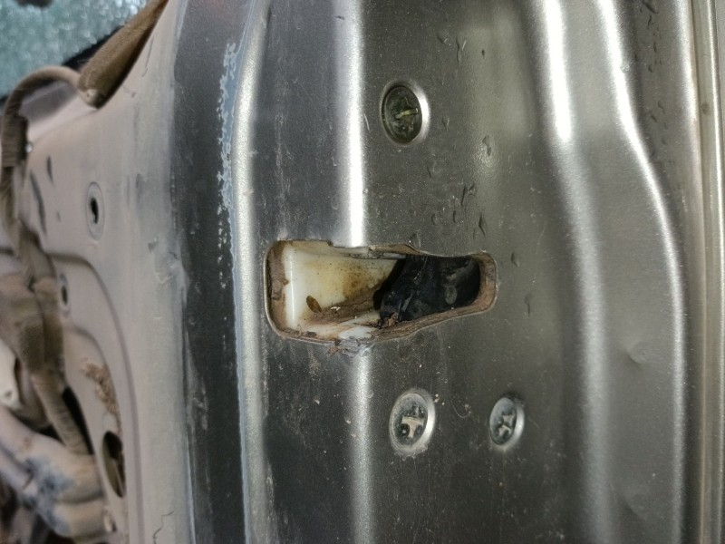 Recambio de cerradura maletero / porton para mitsubishi montero iii (v7_w, v6_w) 3.2 di-d (v68w, v78w) referencia OEM IAM   