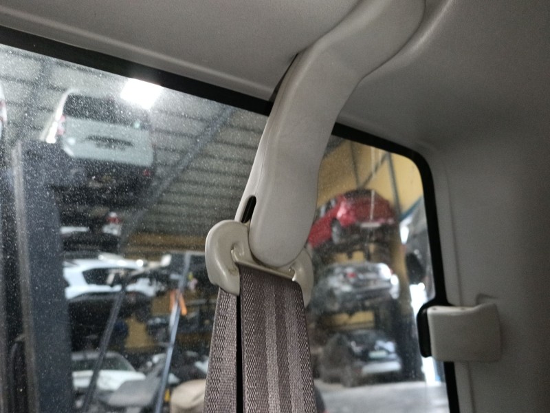 Recambio de cinturon seguridad trasero derecho para mitsubishi montero iii (v7_w, v6_w) 3.2 di-d (v68w, v78w) referencia OEM IAM