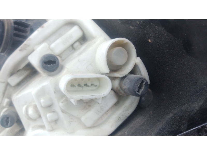 Recambio de piloto trasero izquierdo para opel astra j lim. cosmo referencia OEM IAM   