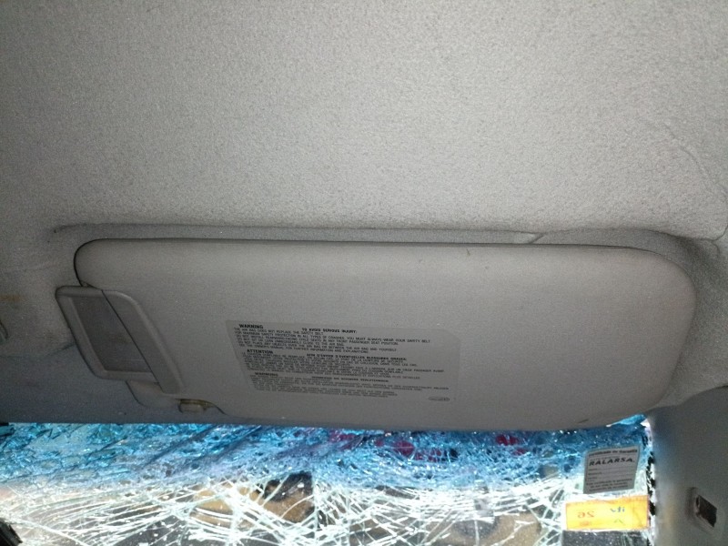 Recambio de parasol derecho para mitsubishi montero iii (v7_w, v6_w) 3.2 di-d (v68w, v78w) referencia OEM IAM   