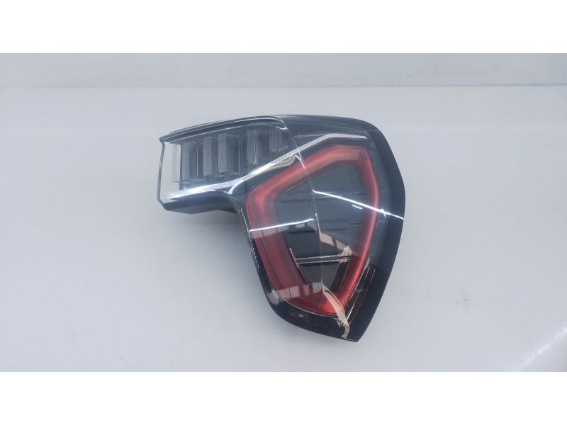 Recambio de piloto trasero derecho para lynk & co 01 phev referencia OEM IAM   