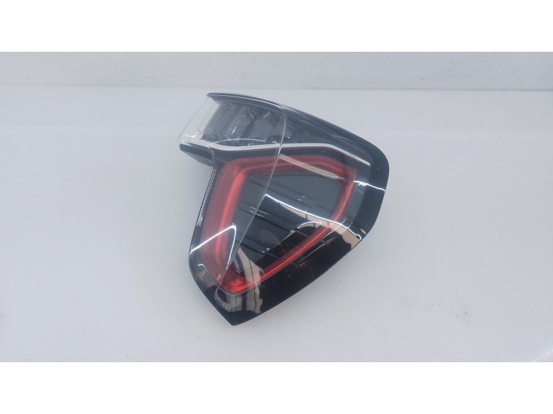 Recambio de piloto trasero derecho para lynk & co 01 phev referencia OEM IAM   