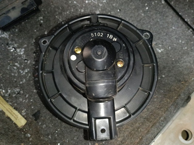 Recambio de ventilador calefaccion para mitsubishi montero iii (v7_w, v6_w) 3.2 di-d (v68w, v78w) referencia OEM IAM 194000 5201