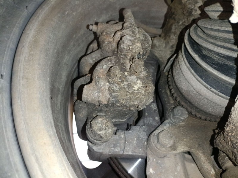 Recambio de pinza freno delantera izquierda para mitsubishi montero iii (v7_w, v6_w) 3.2 di-d (v68w, v78w) referencia OEM IAM   