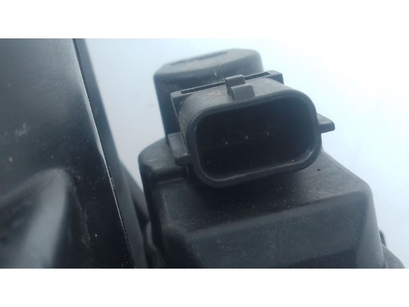 Recambio de faro derecho para toyota c-hr hybrid active referencia OEM IAM   