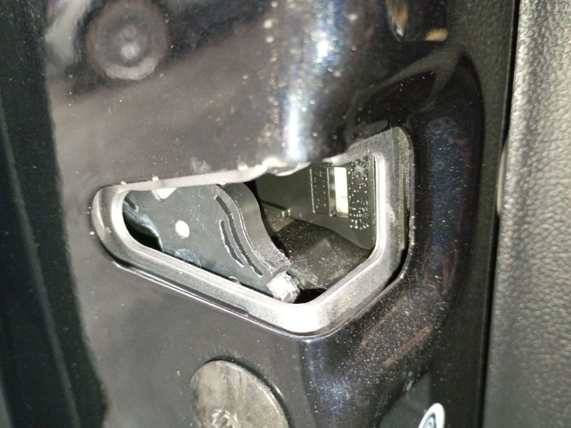 Recambio de cerradura puerta trasera izquierda para volkswagen t-cross (c11, d31) 1.0 tsi referencia OEM IAM   