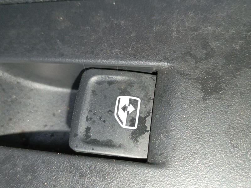 Recambio de mando elevalunas trasero derecho para volkswagen t-cross (c11, d31) 1.0 tsi referencia OEM IAM   