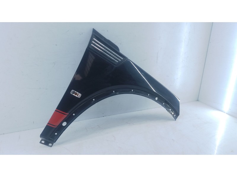 Recambio de aleta delantera derecha para dodge nitro se referencia OEM IAM   E4-B2-3