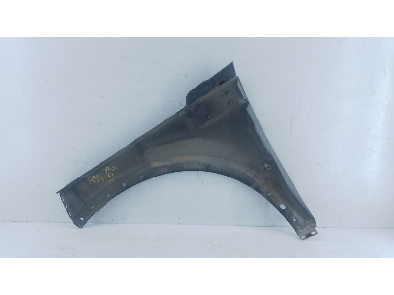 Recambio de aleta delantera derecha para dodge nitro se referencia OEM IAM   E4-B2-3