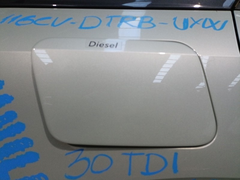 Recambio de tapa exterior combustible para audi q2 (gab, gag) 30 tdi referencia OEM IAM   