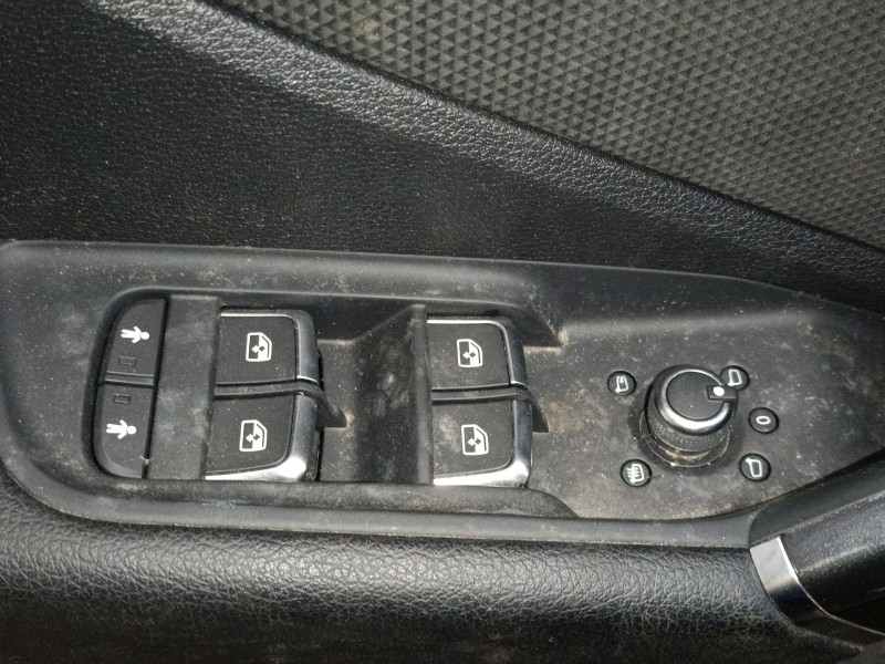 Recambio de mando elevalunas delantero izquierdo para audi q2 (gab, gag) 30 tdi referencia OEM IAM   