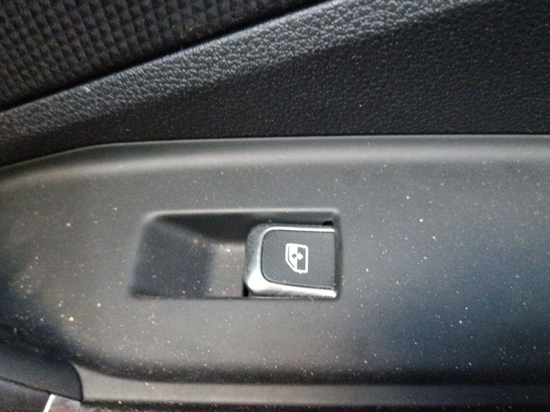 Recambio de mando elevalunas delantero derecho para audi q2 (gab, gag) 30 tdi referencia OEM IAM   