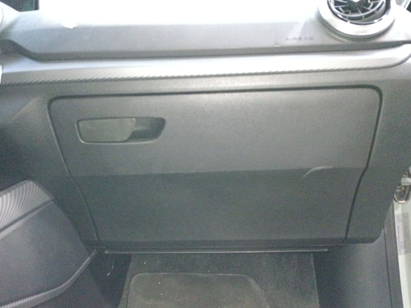 Recambio de guantera para audi q2 (gab, gag) 30 tdi referencia OEM IAM   