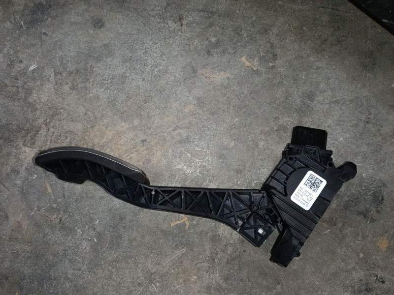Recambio de pedal acelerador para audi q2 (gab, gag) 30 tdi referencia OEM IAM 5Q1723503L 6PV01062183 