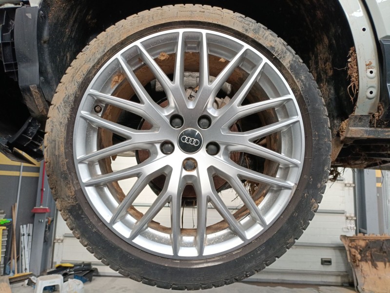 Recambio de llanta para audi q2 (gab, gag) 30 tdi referencia OEM IAM 235/40/19  