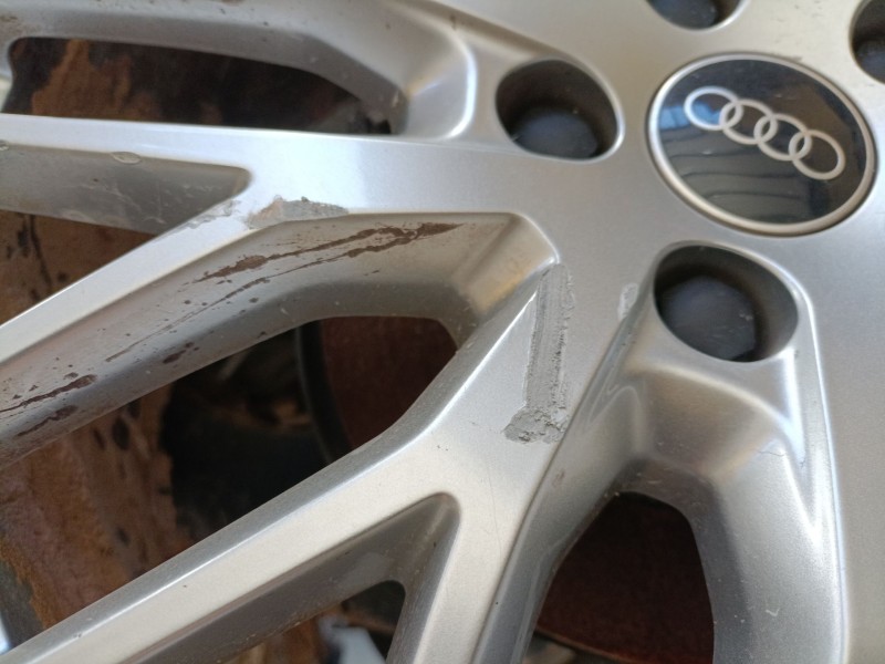 Recambio de llanta para audi q2 (gab, gag) 30 tdi referencia OEM IAM 235/40/19  