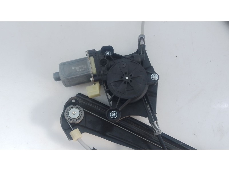 Recambio de elevalunas delantero derecho para volkswagen tiguan (ad1, ax1) 2.0 tdi referencia OEM IAM   