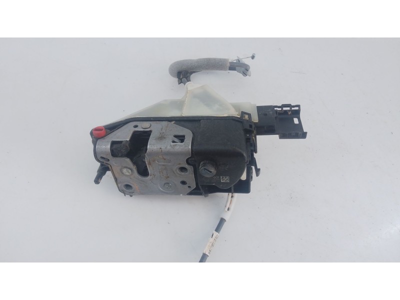 Recambio de cerradura puerta trasera izquierda para peugeot 2008 ii (ud_, us_, uy_, uj_, ur_, uc_) 1.5 bluehdi 130 referencia OE