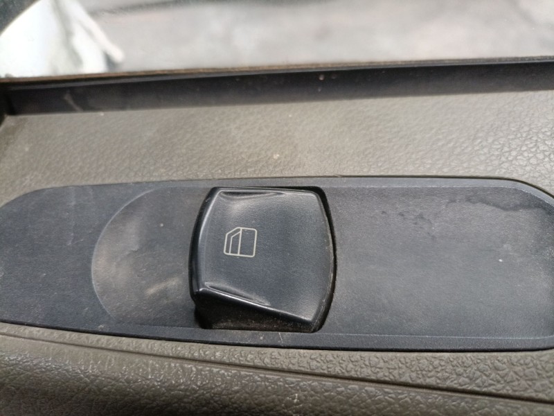 Recambio de mando elevalunas delantero derecho para mercedes-benz vito / mixto furgoneta (w639) 109 cdi (639.601, 639.603, 639.6