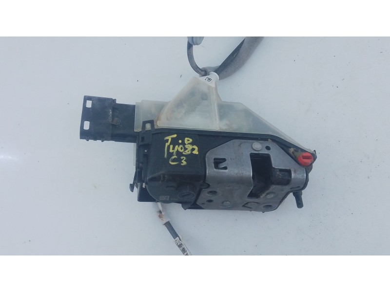 Recambio de cerradura puerta trasera derecha para citroën c3 iii (sx) 1.2 vti 82 referencia OEM IAM   
