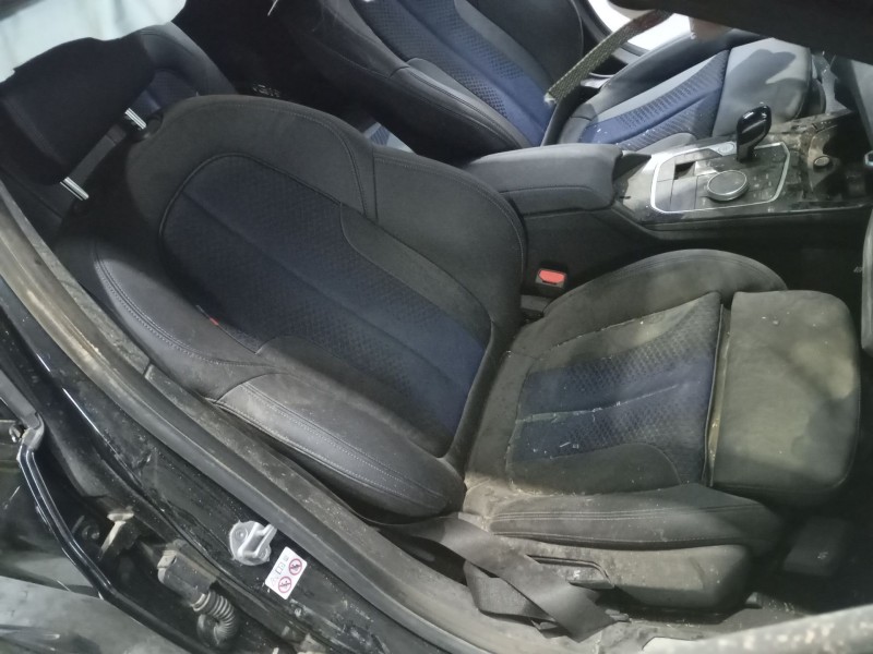 bmw 1 (f40) del año 2024