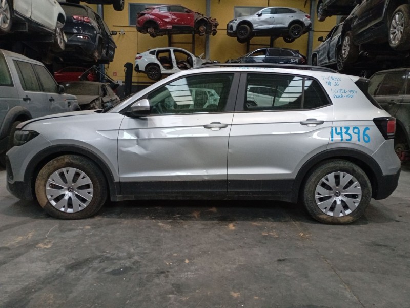 volkswagen t-cross (c11, d31) del año 2024