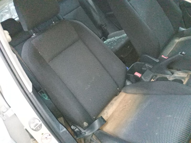 volkswagen t-cross (c11, d31) del año 2024