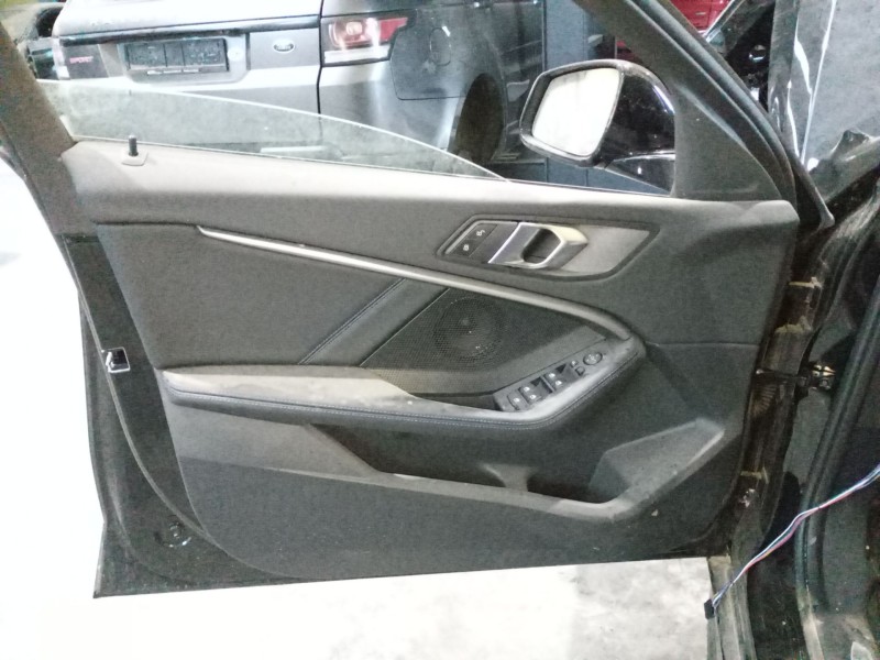 Recambio de guarnecido puerta delantera izquierda para bmw 1 (f40) 118 i referencia OEM IAM   