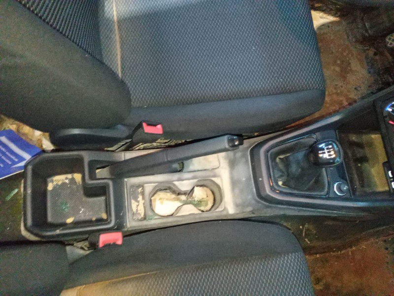 Recambio de consola central para volkswagen t-cross (c11, d31) 1.0 tsi referencia OEM IAM   