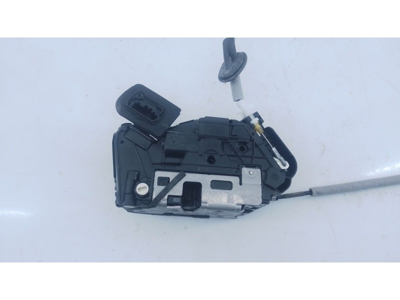 Recambio de cerradura puerta trasera izquierda para seat leon (kl1, klg) 2.0 tdi referencia OEM IAM   